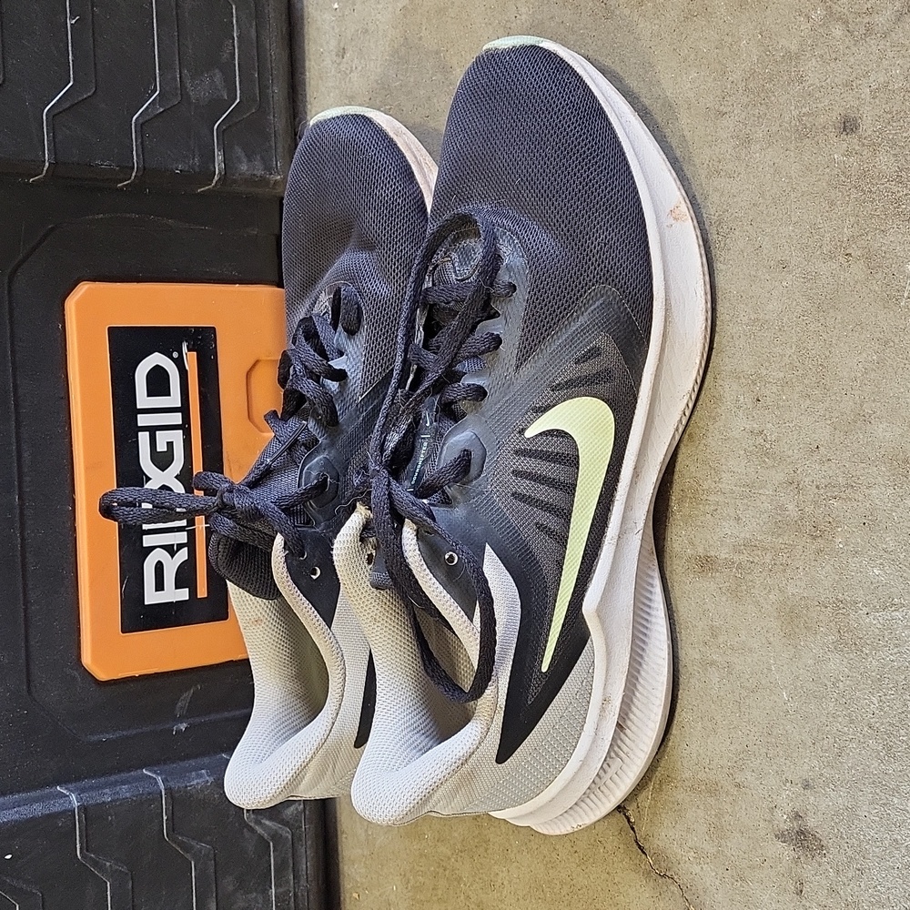 Nike Downshifter 10 Running Shoes